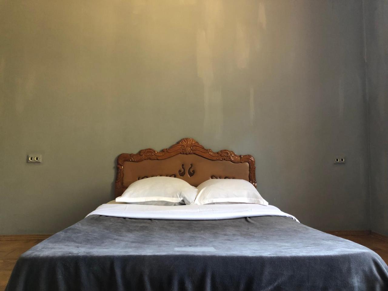 Lucky Family Hotel Tbilisi Ngoại thất bức ảnh