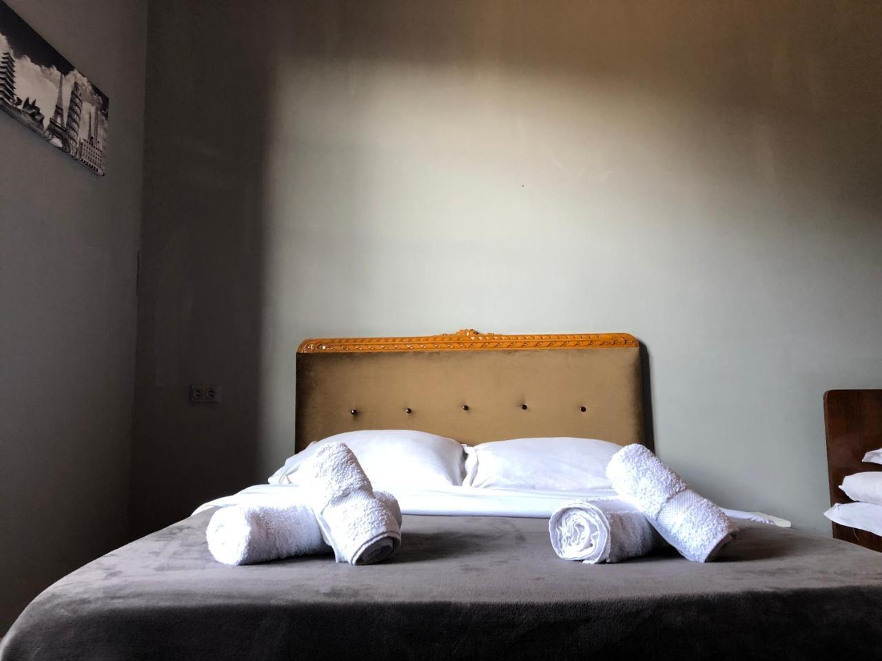 Lucky Family Hotel Tbilisi Ngoại thất bức ảnh