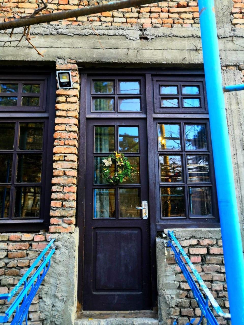 Lucky Family Hotel Tbilisi Ngoại thất bức ảnh
