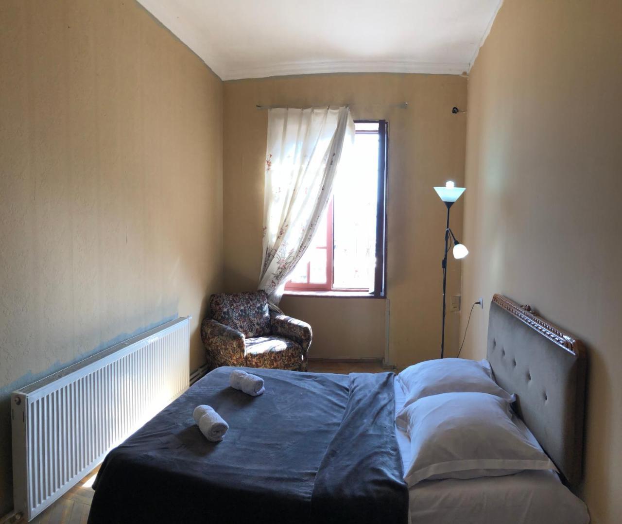 Lucky Family Hotel Tbilisi Ngoại thất bức ảnh