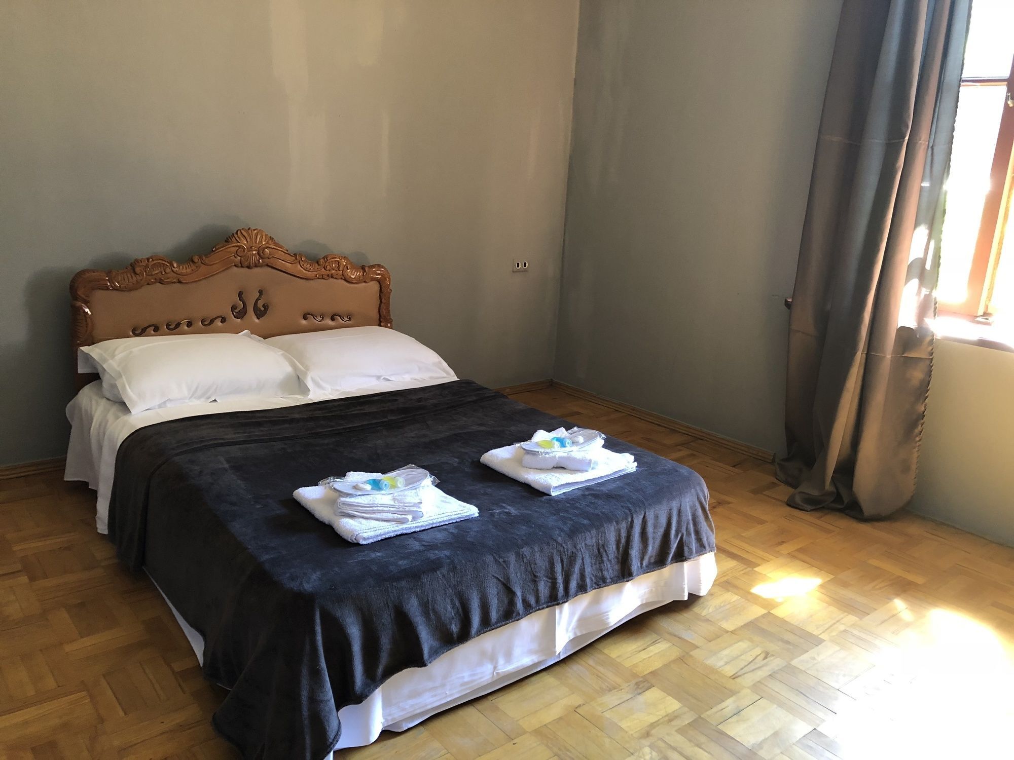 Lucky Family Hotel Tbilisi Ngoại thất bức ảnh