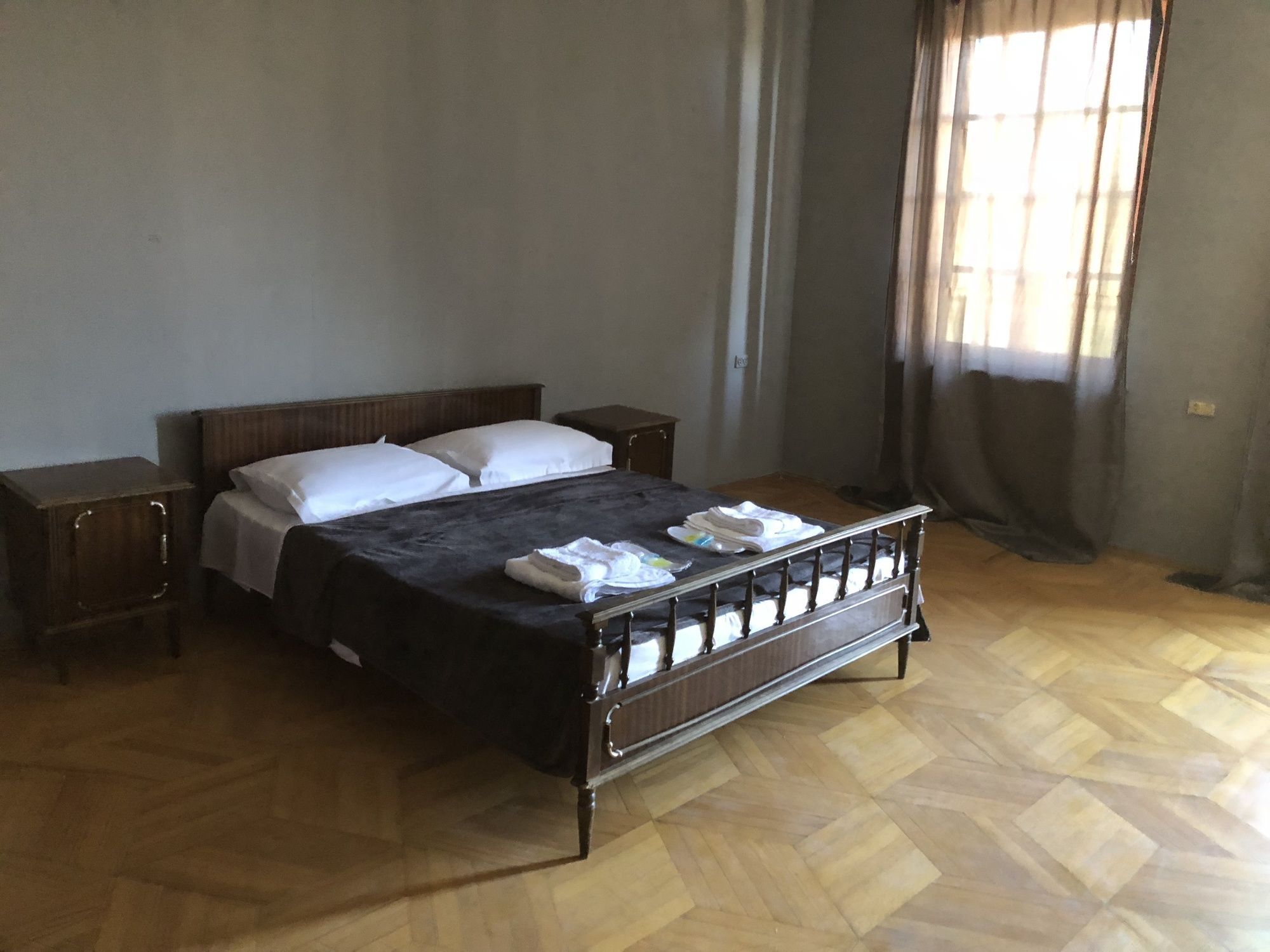 Lucky Family Hotel Tbilisi Ngoại thất bức ảnh